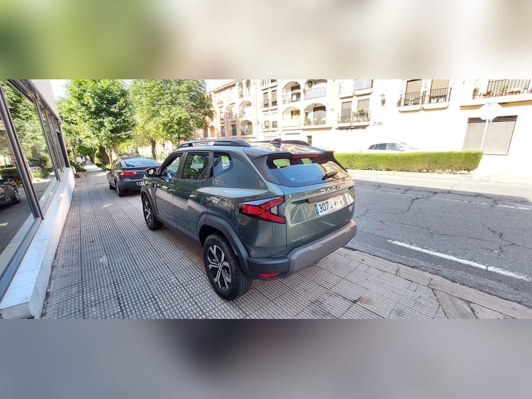 Dacia Duster 1.0 100cv glp foto 3